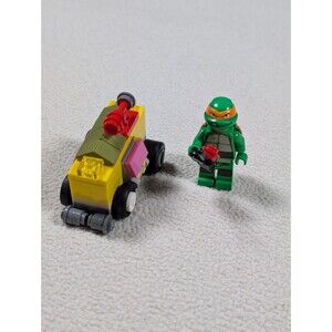 Lego TEENAGE MUTANT NINJA TURTLES (TMNT) 30271 Mike's Mini Shellraiser COMPLETE